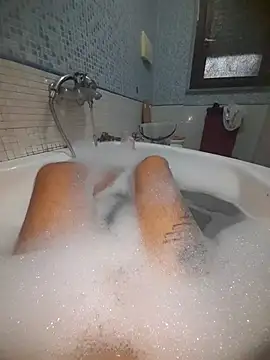 gigilola84 online show from October 2025 04:38:02 PM