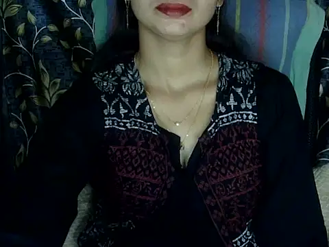 Snapshot of Rahat_S chatting on November 2025 04:45:02 AM Rahat S online show from November 2025 04:45:02 AM