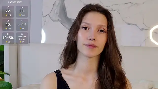 Snapshot of MaryNixon_ chatting on June 2026 05:10:01 AM MaryNixon online show from June 2026 05:10:01 AM