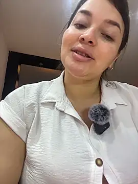 Snapshot of sarahreyess_11 chatting on March 2026 10:38:01 AM sarahreyess 11 online show from March 2026 10:38:01 AM