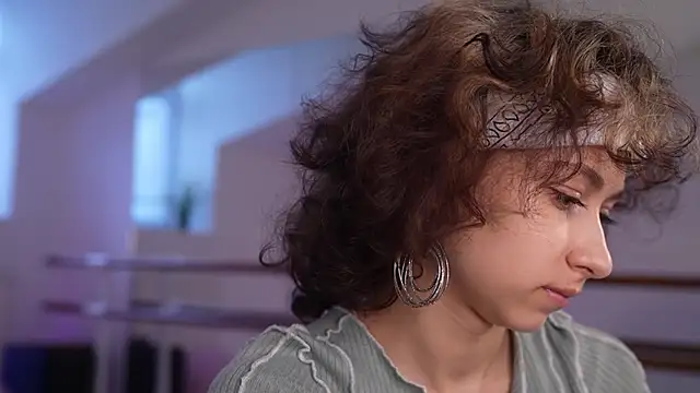 MimiLicks online show from September 2025 12:51:02 PM