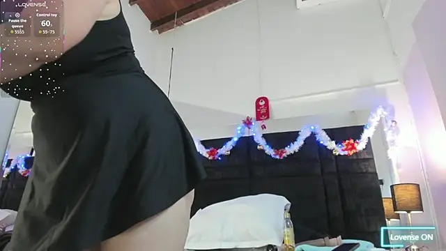 EvamilfXXX online show from December 2025 11:59:01 AM