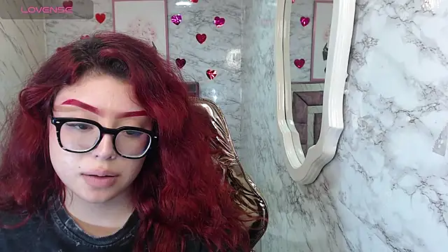 Snapshot of Red_Bunny_v chatting on November 2025 01:41:02 AM Red Bunny v online show from November 2025 01:41:02 AM