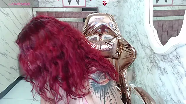 Snapshot of Red_Bunny_v chatting on December 2025 01:21:02 AM Red Bunny v online show from December 2025 01:21:02 AM