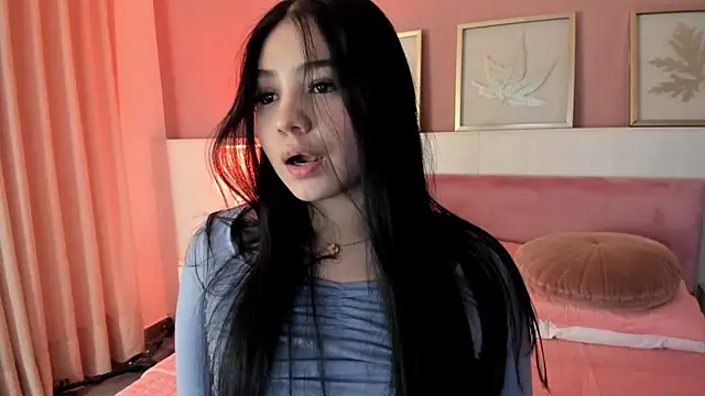 Sara Hills  online show from September 2025 01:13:01 PM