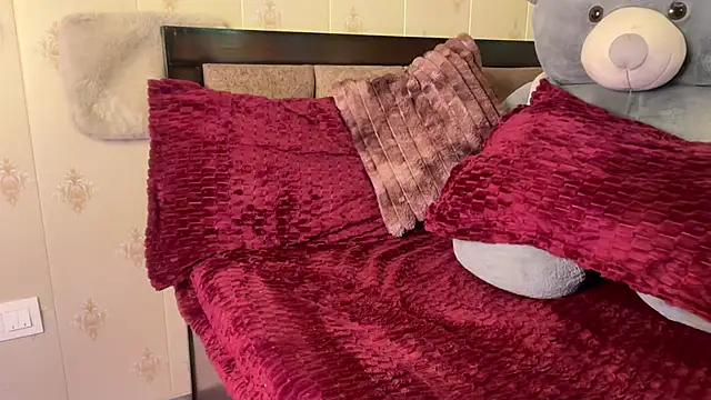 fairy hot  online show from February 2026 06:19:01 PM