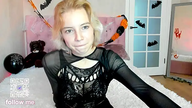 Snapshot of Pink_Lila18 chatting on October 2025 09:54:02 AM Pink Lila18 online show from October 2025 09:54:02 AM