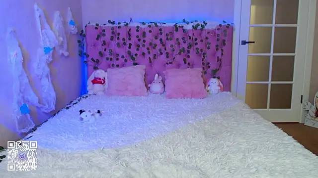 Pink Lila18 online show from February 2026 12:29:01 AM