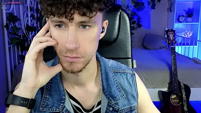 mark caron online show from November 2025 08:33:02 PM