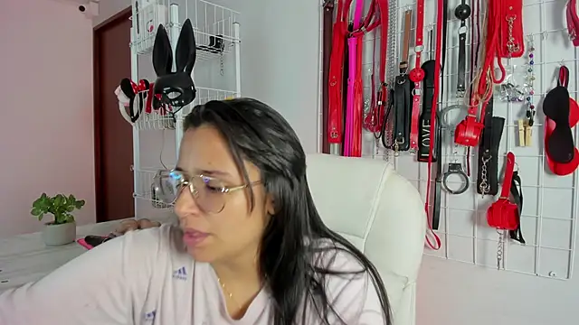  adahara queen online show from November 2025 04:00:02 AM