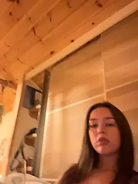 LillieOlive online show from September 2025 08:10:01 PM