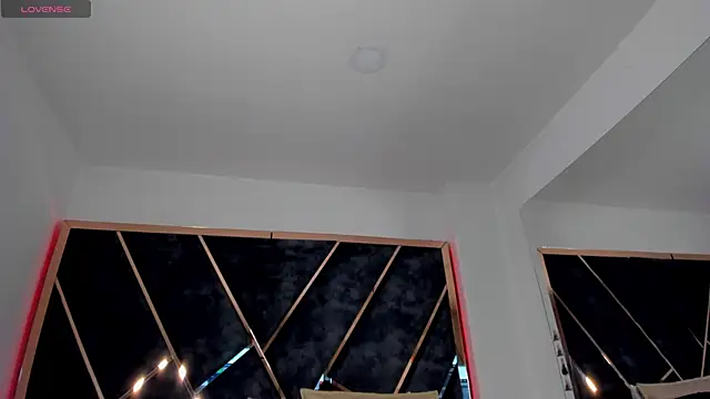 SusanaHenao online show from September 2025 05:24:02 PM