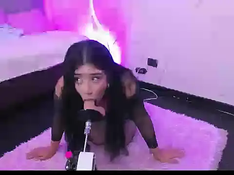 CandyMoon mc online show from November 2025 03:11:01 PM