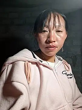 Snapshot of tcm-cute chatting on February 2026 01:11:02 PM tcm-cute online show from February 2026 01:11:02 PM