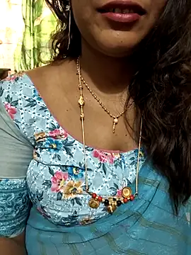 Snapshot of Spoorthi6_Kannada_Telugu chatting on November 2025 03:38:01 AM Spoorthi6 Kannada Telugu online show from November 2025 03:38:01 AM