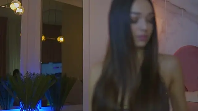 AmiraVeyl online show from October 2025 08:04:01 PM