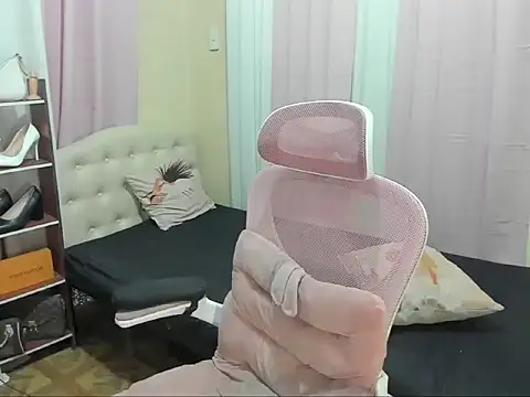 BigUncutCockRhein online show from September 2025 07:48:01 PM