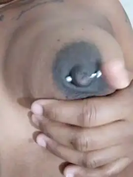 nessinha12 online show from October 2025 07:43:02 AM