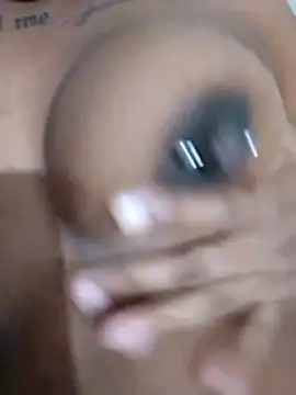 nessinha12 online show from November 2025 01:38:02 AM