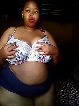 Curvycandy95 online show from September 2025 06:24:01 AM