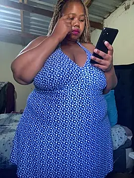 Snapshot of Curvycandy95 chatting on June 2026 06:38:02 AM Curvycandy95 online show from June 2026 06:38:02 AM