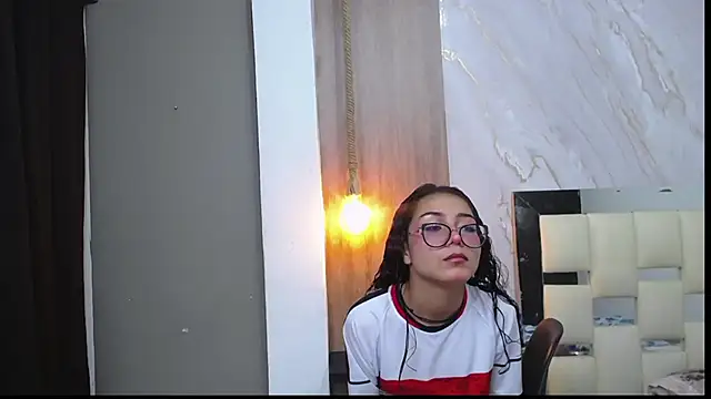 Snapshot of honeymoon_12 chatting on September 2025 03:41:01 AM honeymoon 12 online show from September 2025 03:41:01 AM