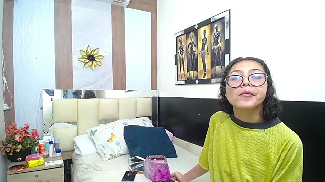 Snapshot of honeymoon_12 chatting on September 2025 04:38:02 AM honeymoon 12 online show from September 2025 04:38:02 AM