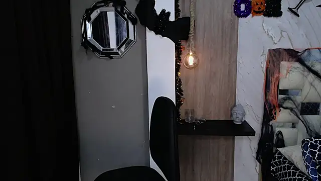 Snapshot of honeymoon_12 chatting on October 2025 06:10:01 AM honeymoon 12 online show from October 2025 06:10:01 AM