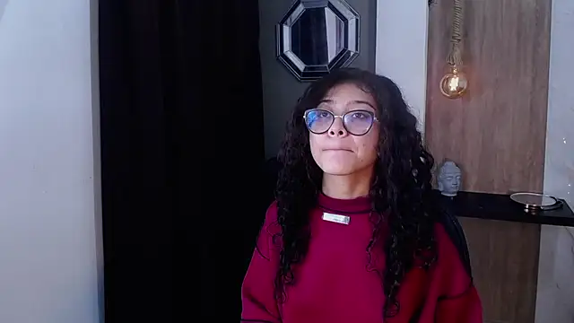 Snapshot of honeymoon_12 chatting on November 2025 01:55:02 PM honeymoon 12 online show from November 2025 01:55:02 PM