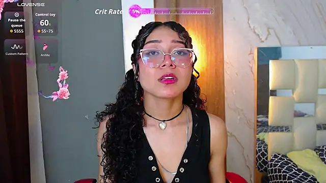 Snapshot of honeymoon_12 chatting on June 2026 05:32:02 AM honeymoon 12 online show from June 2026 05:32:02 AM