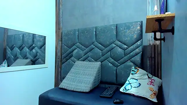 VALERY PARIS online show from September 2025 07:37:02 PM