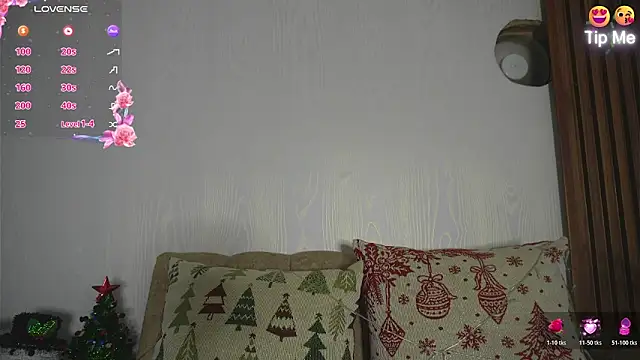 Roxybeautyy online show from December 2025 09:55:01 PM