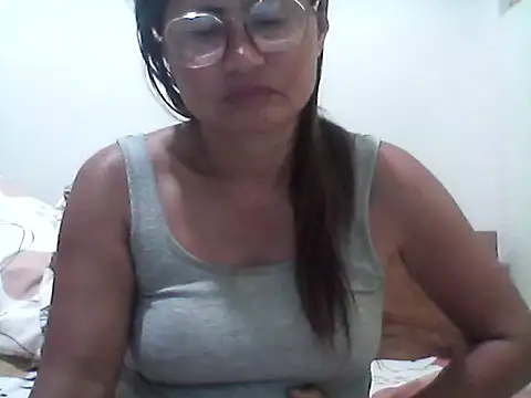 nathalie0045 online show from July 2026 10:25:02 PM