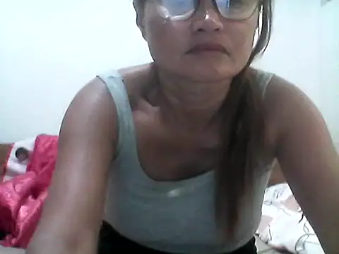 nathalie0045 online show from July 2026 10:56:02 PM