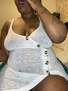 Snapshot of fatpussydallx chatting on June 2026 03:38:01 PM fatpussydallx online show from June 2026 03:38:01 PM