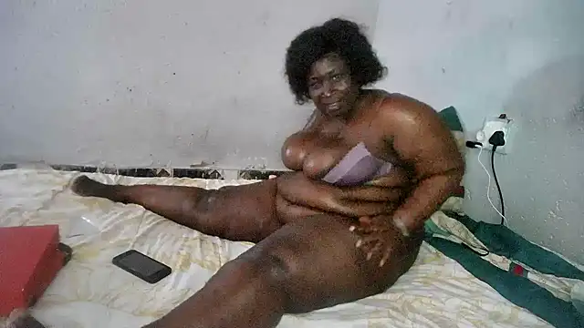 ASSQUEEN37Xx online show from September 2025 12:30:01 PM