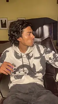 thecatfish online show from November 2025 05:13:02 PM