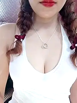 MyMy08 online show from October 2025 12:58:01 PM