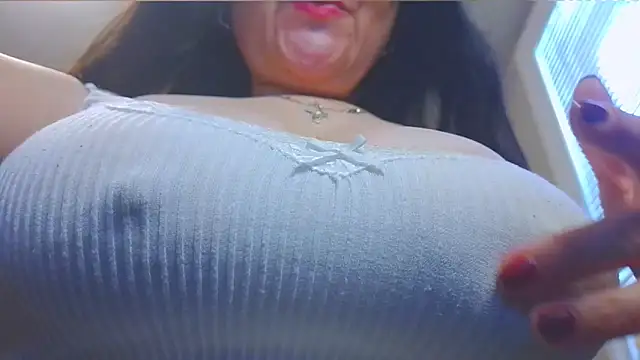 sharoldfox19 online show from October 2025 05:30:01 PM