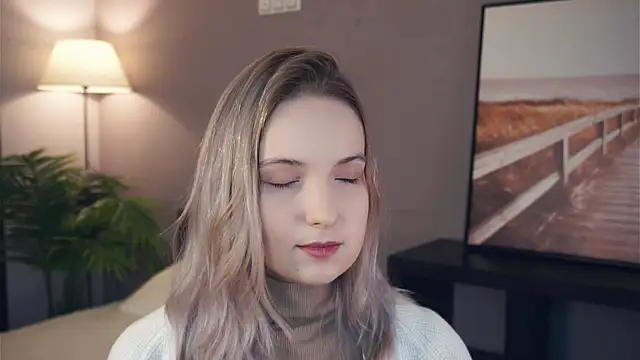 HongTomczak online show from December 2025 07:36:02 AM