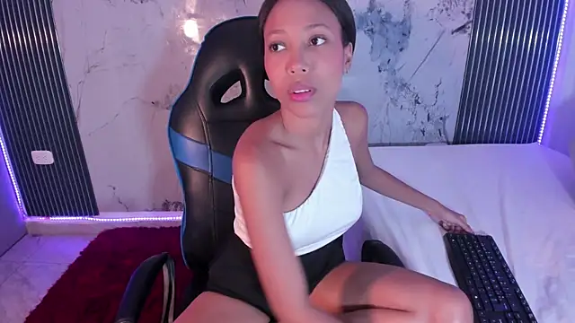 Mia Duarte1 online show from September 2025 07:46:02 PM