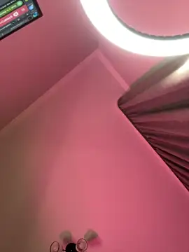 Snapshot of SugarDanger chatting on September 2025 05:18:02 AM SugarDanger online show from September 2025 05:18:02 AM