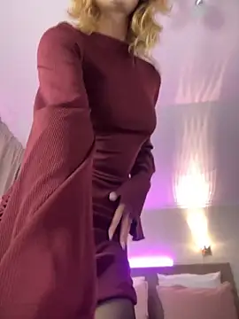 Snapshot of SugarDanger chatting on October 2025 04:44:02 AM SugarDanger online show from October 2025 04:44:02 AM