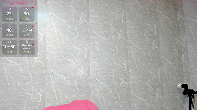 Snapshot of Sophi_Thaylorr chatting on October 2025 01:37:01 PM Sophi Thaylorr online show from October 2025 01:37:01 PM