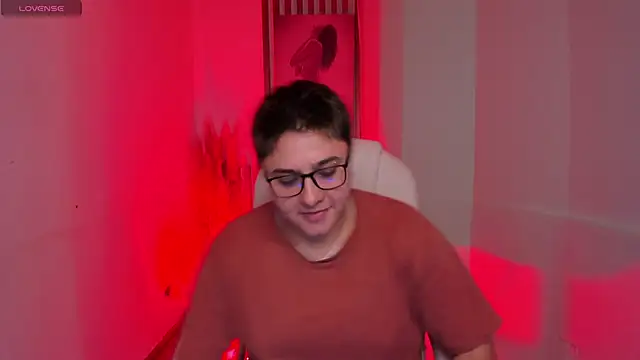 Snapshot of IanGilbert chatting on February 2026 08:49:01 PM IanGilbert online show from February 2026 08:49:01 PM