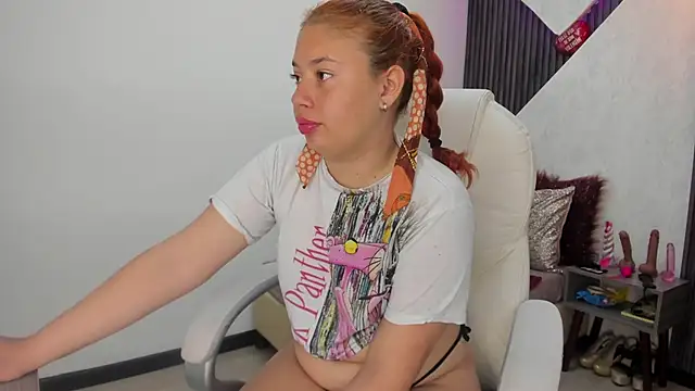 roxana santini online show from November 2025 03:52:02 PM