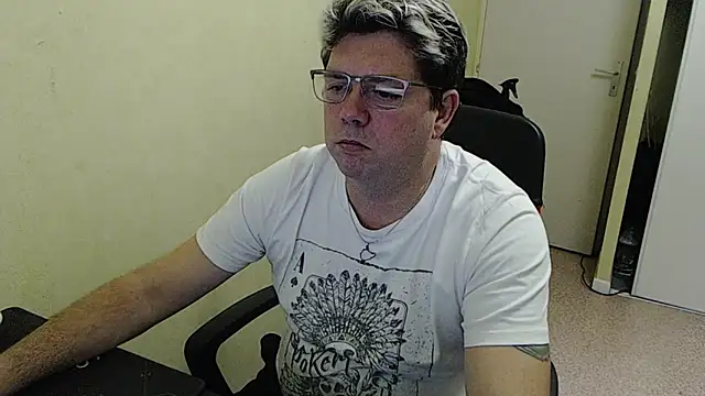 blueandwhite1 online show from January 2025 05:41:01 PM