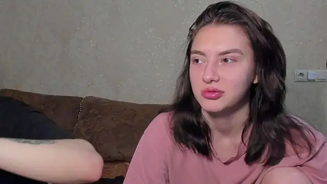 muuur fam online show from October 2025 09:01:01 PM