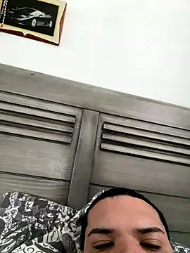 Snapshot of YadielPublic chatting on September 2025 04:41:01 PM YadielPublic online show from September 2025 04:41:01 PM