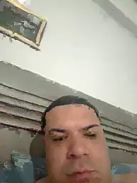 Snapshot of YadielPublic chatting on February 2026 11:01:02 PM YadielPublic online show from February 2026 11:01:02 PM